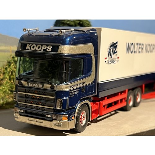 Tekno Tekno Scania R 124L/400 Topline 6x2 Voorwagen met 2 as wipkar Gesloten combi Wolter Koops