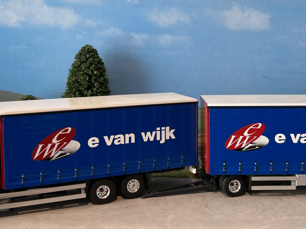 Tekno Tekno DAF 95XF Space Cab rigid truck with trailer E. van Wijk