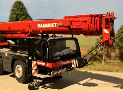 Mammoet store WSI Liebherr LTM 1050-3.1 mobile crane Mammoet