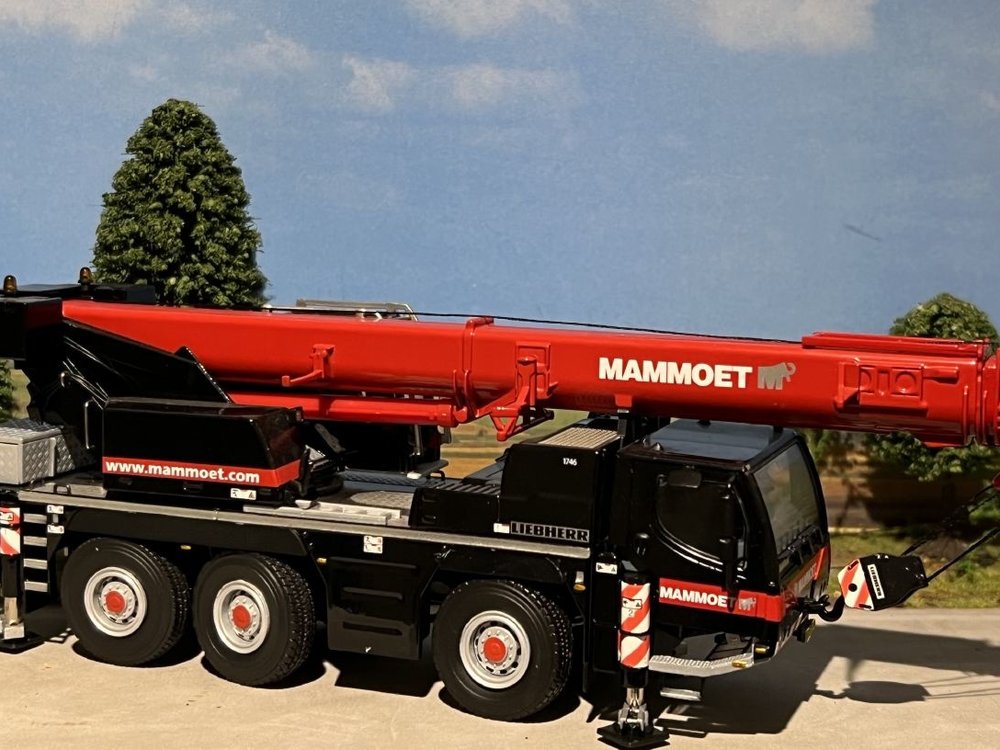 Mammoet store WSI Liebherr LTM 1050-3.1 mobile crane Mammoet