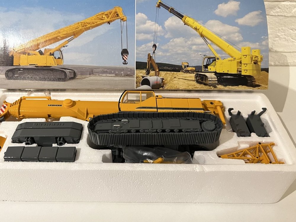 Conrad Modelle Conrad Liebherr LTR 1100  Mobile Crane
