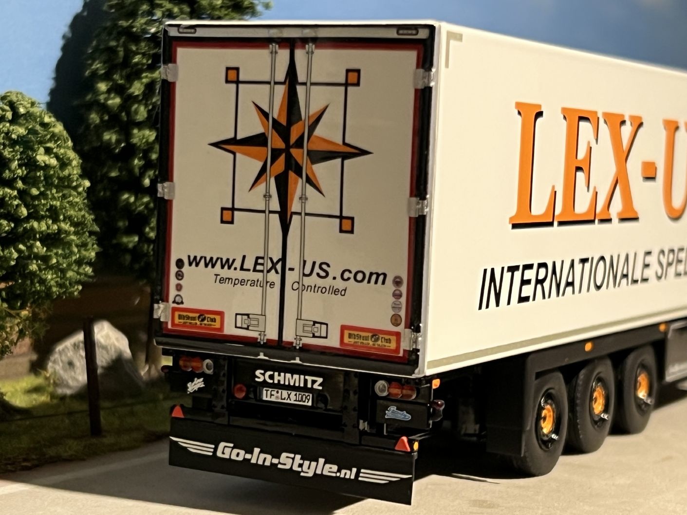WSI Scania streamline Topline 6x2 + 3-axle reefer trailer WSI Scania streamline Topline 6x2 + 3-axle reefer trailer