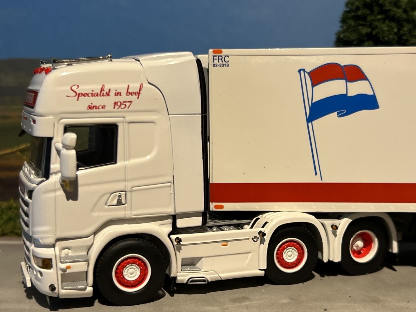 WSI Scania R Topline 6x2 with twinsteer 3-axle reefer trailer Beimer