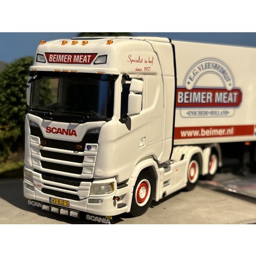 WSI WSI Exclusief Scania S Highline 6x2 met koeloplegger Beimer meat