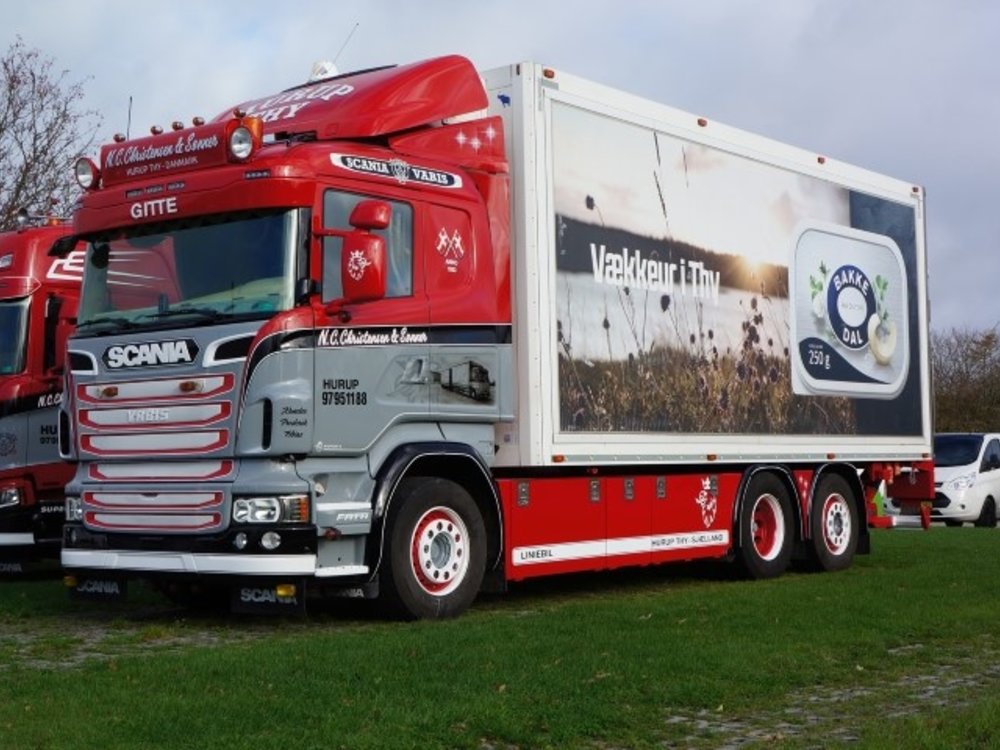 Tekno Tekno Scania R-serie rigid truck with 3-axle trailer NC Christensen