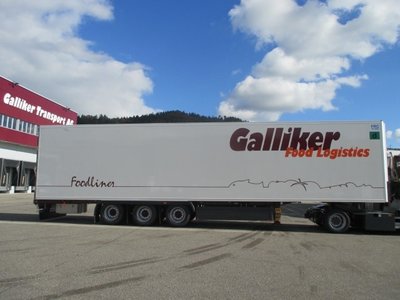 Tekno Tekno Iveco S-way with 3-axle reefer trailer Galliker