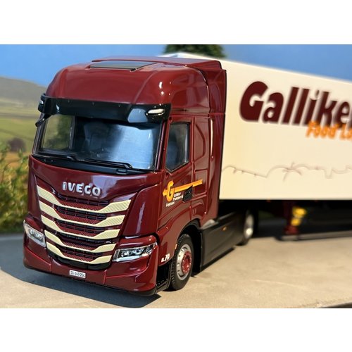 Tekno Tekno Iveco S-way with 3-axle reefer trailer Galliker