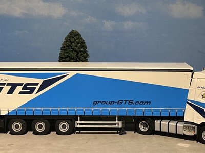 WSI WSI Volvo FH4 Glob. 4x2 met 3-as schuifzeilen oplegger GTS Group