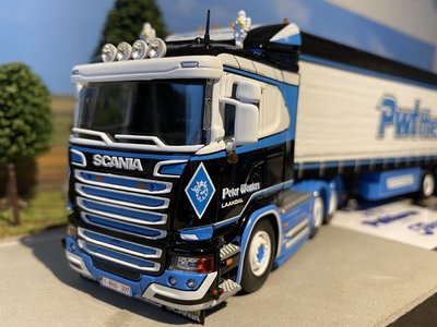 Tekno Tekno Scania R streamline with 3-axle curtainside trailer PWT