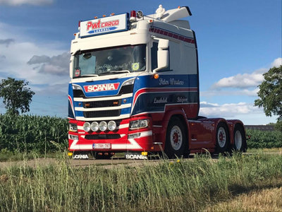 Tekno Scania Next Gen R-serie 6x2 PWT cargo