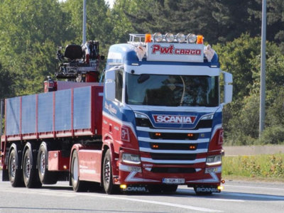 Tekno Tekno Scania Next Gen R-serie met 3-assige stenenoplegger PWT