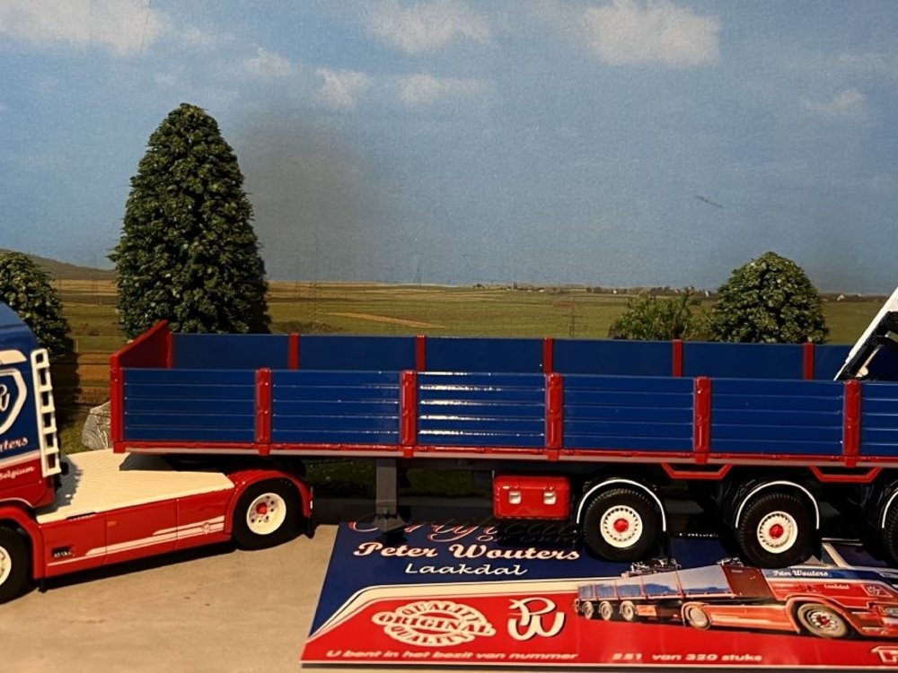 Tekno Tekno Scania Next Gen R-serie met 3-assige stenenoplegger PWT