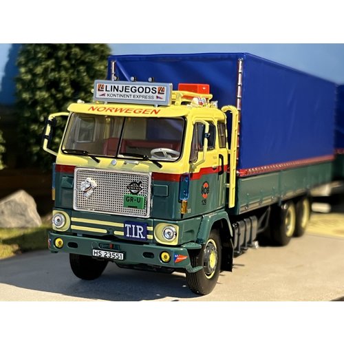 Tekno Tekno Volvo F88 rigid truck with classic tilt trailer Linjegods