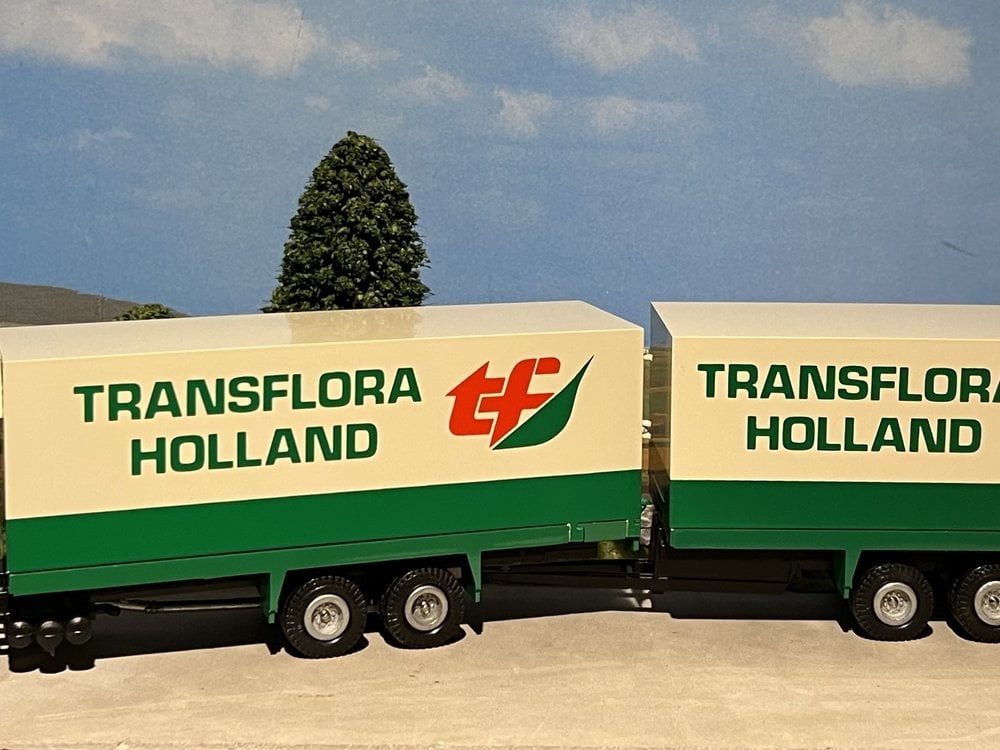 Tekno Tekno Volvo F 12/IC 6x2 Rigid truck with 2-axle trailer reefer combi SPRONSEN / TRANSFLORA HOLLAND