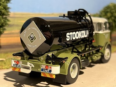 Tekno Tekno DAF 1600 motorwagen met resin stookolie tankopbouw Staalduinen