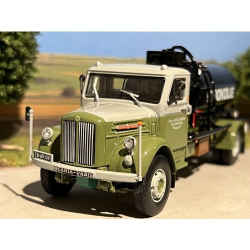 Tekno Tekno Scania L51 motorwagen met resin stookolie tankopbouw Staalduinen