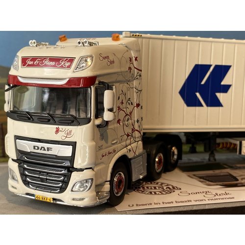 Tekno Tekno DAF Euro 6 Super Space Cab with Flexitrailer and 40ft reefercontainer Kap Transport