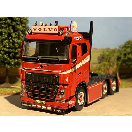 WSI WSI Volvo FH4 sleepercab 6x2 Premium Line WSI WSI Volvo FH4 sleepercab 6x2 Premium Line
