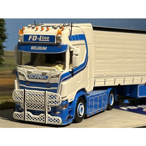 Tekno Tekno Scania Next Gen S650 met schuifzeilen oplegger FD Line Tekno Tekno Scania Next Gen S650 met schuifzeilen oplegger FD Line