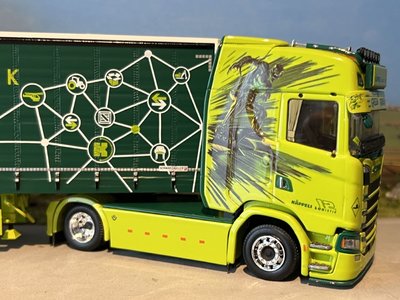 Tekno Tekno Scania S650 Highline met 3-assige schuifzeilen oplegger Käppeli