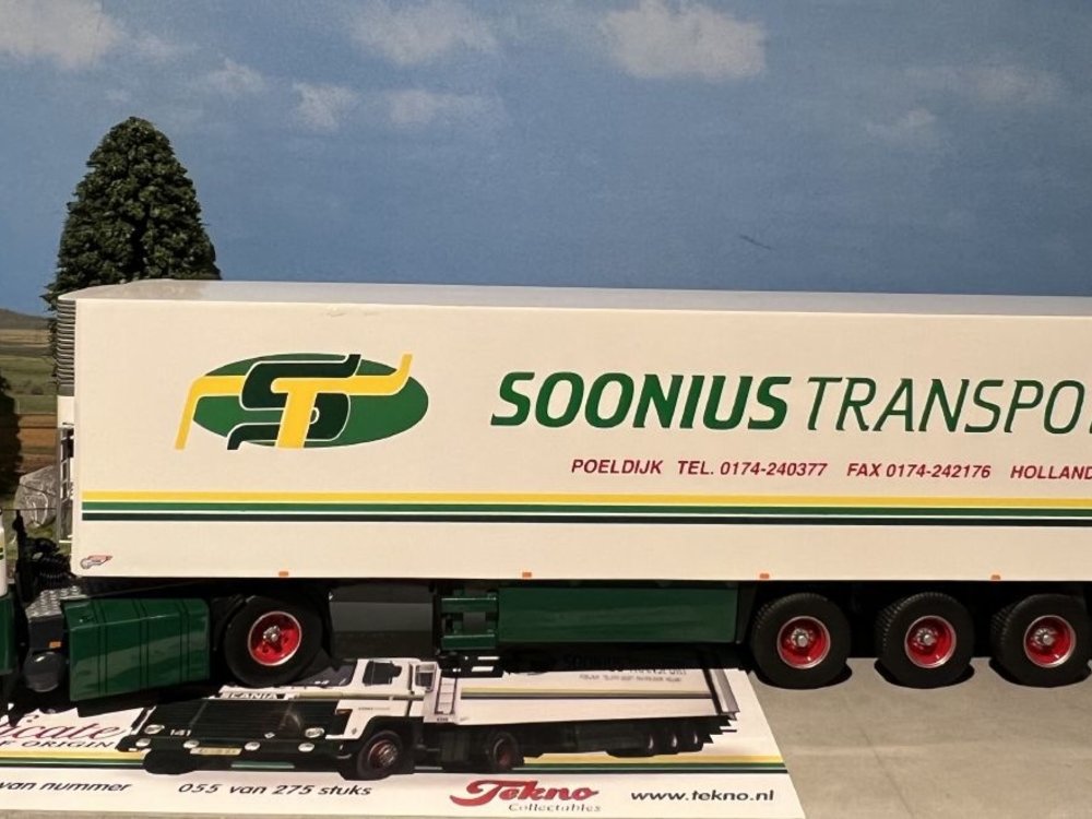 Tekno Tekno Scania 141 with 3-axle reefer trailer Soonius