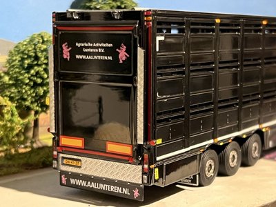 WSI WSI Volvo FH04 glob. 4x2 with livestock trailer Agrarische Activiteiten Lunteren