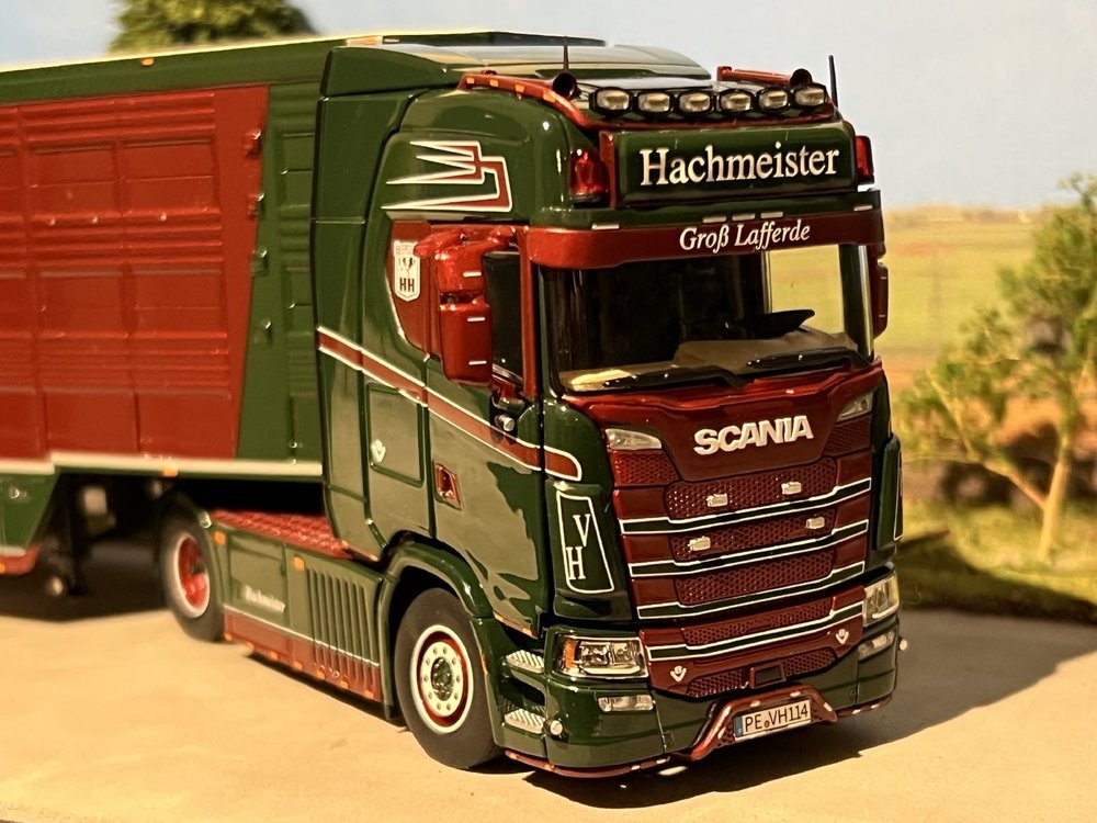 IMC IMC Scania S High roof 4x2 met veeoplegger Hachmeister