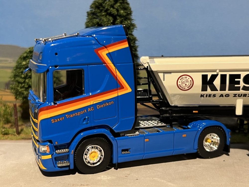 Tekno Tekno Scania Next Gen R540 Highline met 3-assige Meiller kipper Saxer - Kies AG