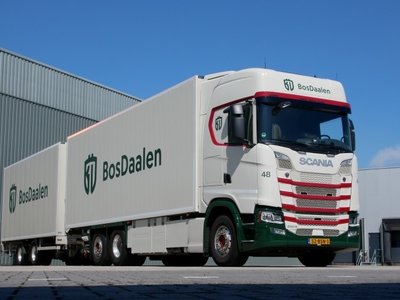 Tekno Tekno Scania Next Gen 500S Highline rigid truck with 2-axle trailer BosDaalen