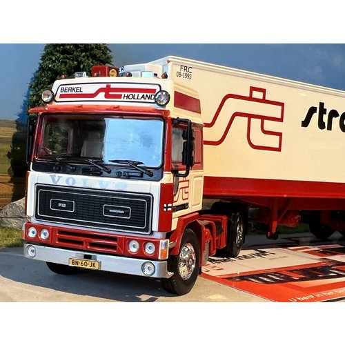 Tekno Tekno Volvo F12 Globetrotter with 3-axle reefer trailer STRAVER Tekno Tekno Volvo F12 Globetrotter with 3-axle reefer trailer STRAVER