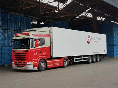 WSI WSI Scania streamline Highline 4x2 with 3-axle box trailer Dick Vijn Logistiek