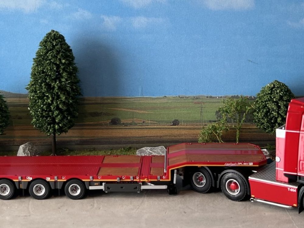 WSI WSI Iveco Stralis 6x4 + 4-axle OSDS dieplader Nooteboom red line