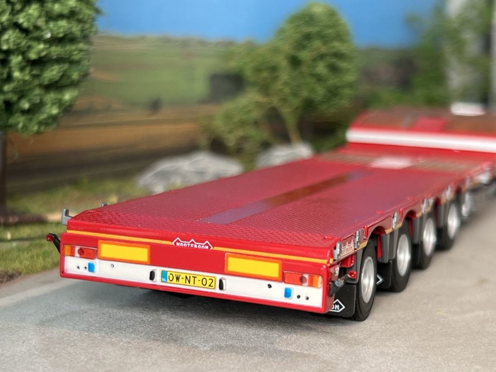 WSI WSI Iveco Stralis 6x4 + 4-axle OSDS lowbed trailer Nooteboom red line