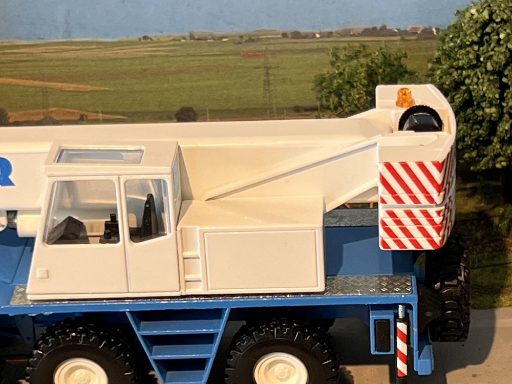 Conrad Modelle Conrad Demag AC155 Mobile Crane Breuer