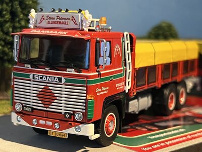 Tekno Tekno Scania 141 combi  3-assige aanhangwagen  Steen Petersen