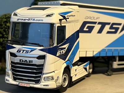 WSI WSI DAF XG 4x2 met 3-as schuifzeilen oplegger GTS Group