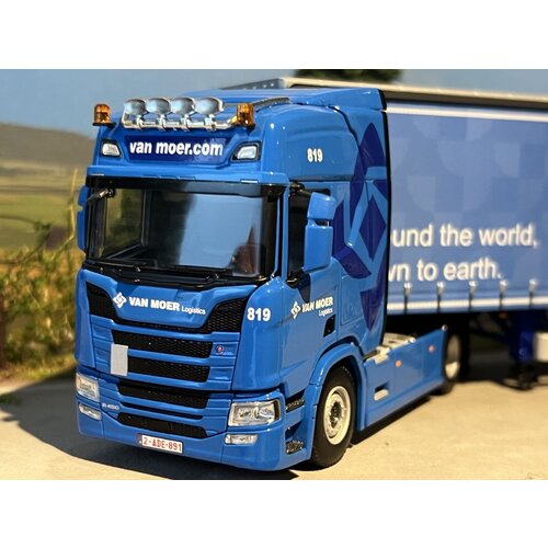 WSI WSI Scania R Highline 4x2 met 3-as schuifzeilen oplegger van Moer Logistics WSI WSI Scania R Highline 4x2 met 3-as schuifzeilen oplegger van Moer Logistics