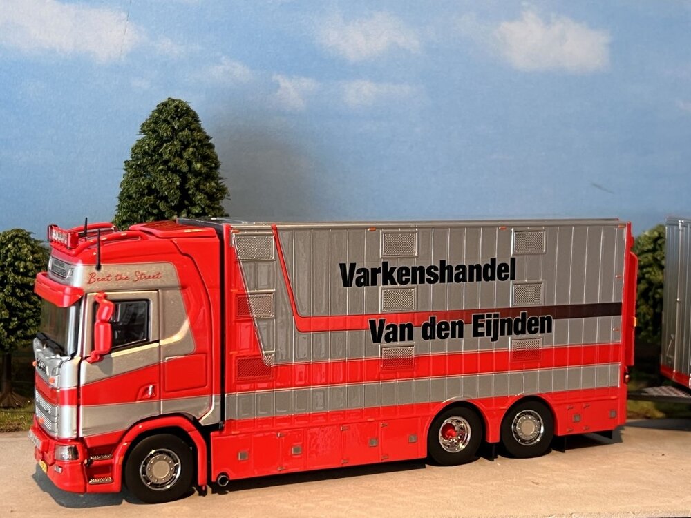 IMC IMC Scania S High roof boxed truck with livestock trailer van den Eijnden