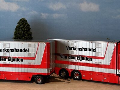 IMC IMC Scania S High roof boxed truck met veetrailer van den Eijnden