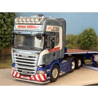 WSI EXCLUSIEF Scania R520 6x4 with a 4-axle ramped lowloader MILMAC Haulage