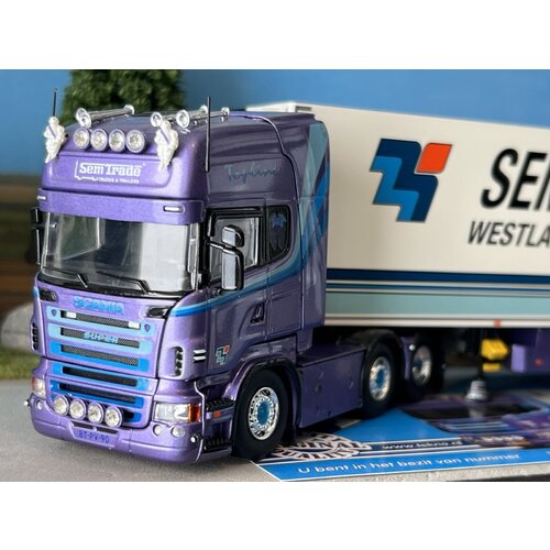 Tekno Tekno Scania R Topline with 3-axle reefer trailer SEMTRADE