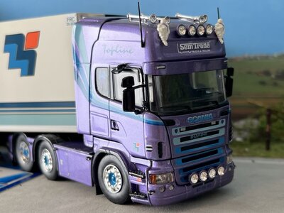 Tekno Tekno Scania R Topline met koeloplegger SEMTRADE