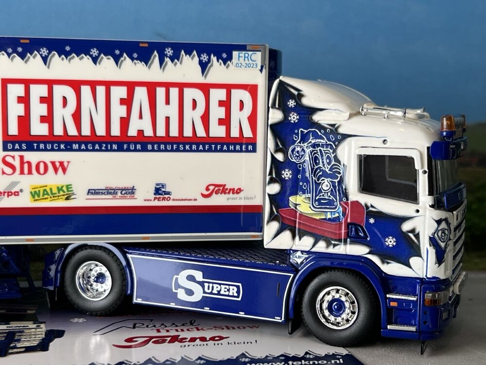 Tekno Tekno Scania 4-serie met 3-assige koeloplegger SCHEUFLER "RUSSEL TRUCKSHOW"