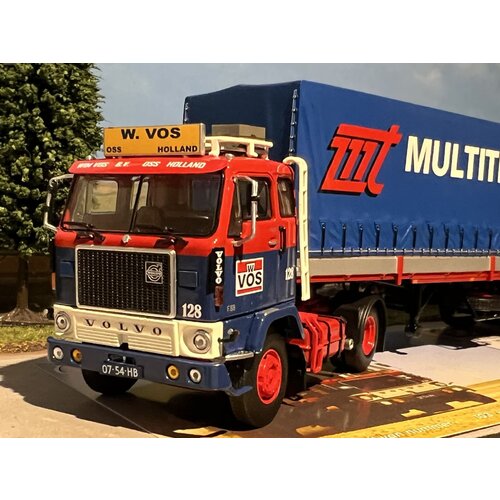 Tekno Tekno Volvo F88 with 3-axle classic tilt trailer WIM VOS - MULTITRANS