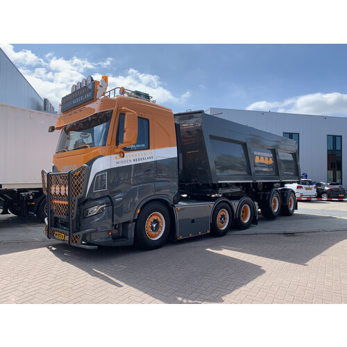 WSI WSI Iveco S-Way 6x2 + 2-axle halfpipe tipper trailer Baggerbedrijf Midden Nederland WSI WSI Iveco S-Way 6x2 + 2-axle halfpipe tipper trailer Baggerbedrijf Midden Nederland
