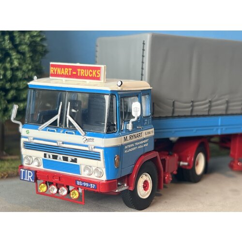 WSI WSI DAF 2600 4x2 curtainside trailer / classic 3-axle Rynart trucks