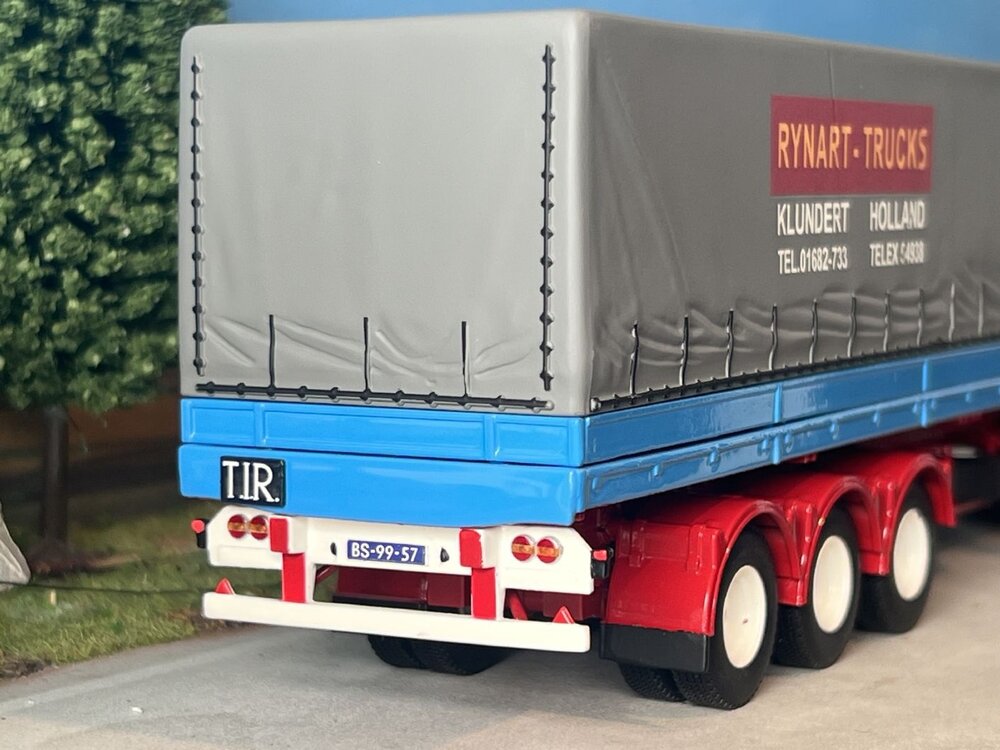 WSI WSI DAF 2600 4x2 curtainside trailer / classic 3-axle Rynart trucks