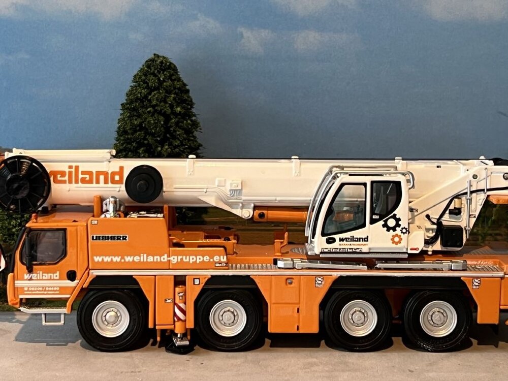 WSI WSI  Liebherr LTM 1090-4.2 mobile crane WEILAND KRAN & TRANSPORT GmbH