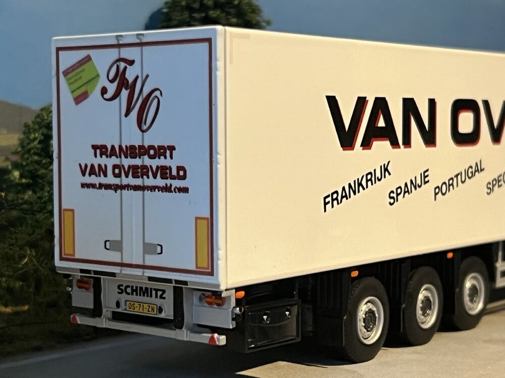 WSI WSI DAF XG+ 4x2 with 3-axle boxtrailer van Overveld