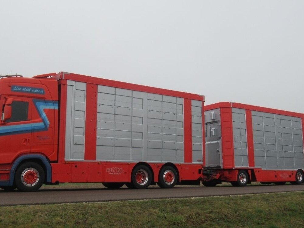 IMC IMC Scania S High roof boxed truck met veetrailer Rinus van Beers